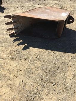 18" Backhoe Bucket,