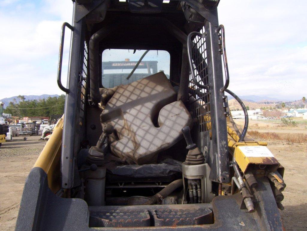 Caterpillar 248 High Flow Skid Steer Loader,