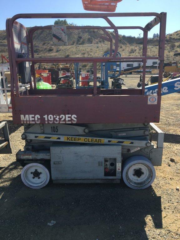 MEC 1932ES Scissor Lift,