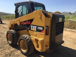 2015 Caterpillar 236D Skid Steer Loader,