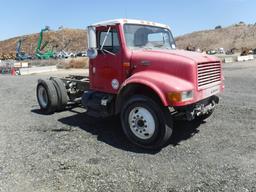 International 4900 Cab & Chassis 2 Axle,