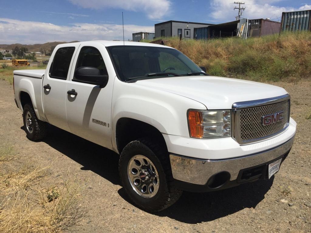 GMC Sierra 1500 Crew Cab Pickup,