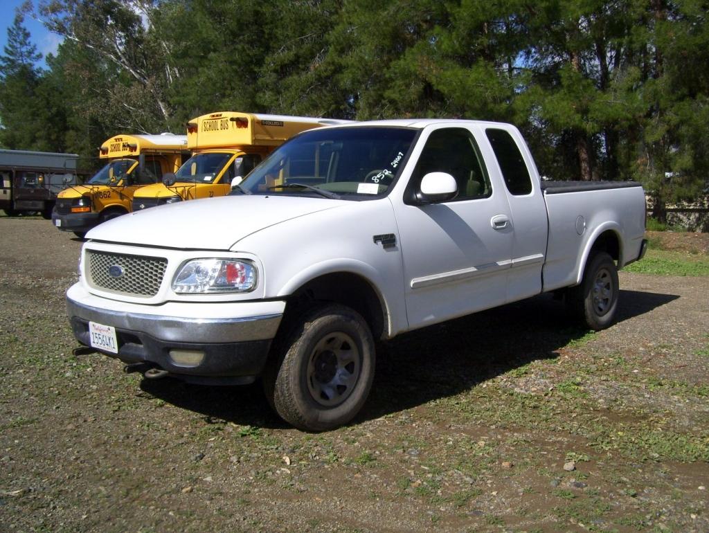 Ford F150XL Extended Cab Pickup,