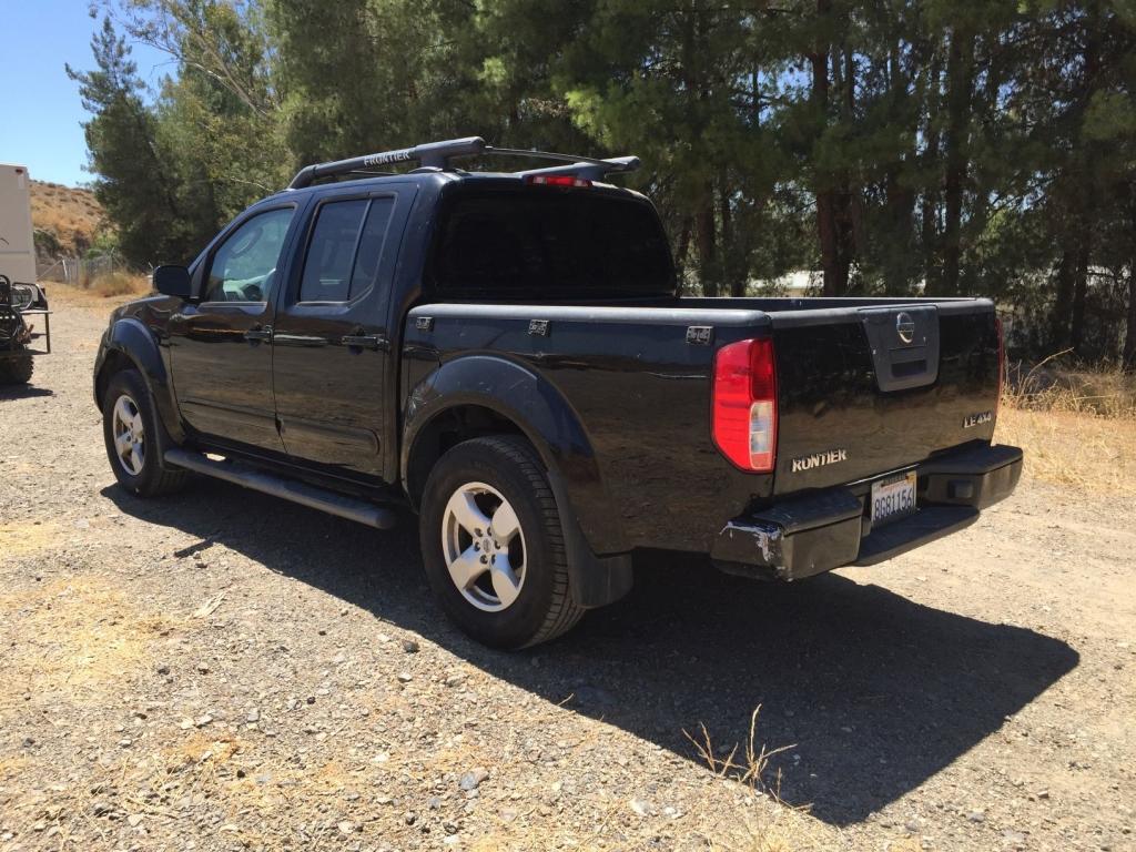 Nissan Frontier Crew Cab Pickup,