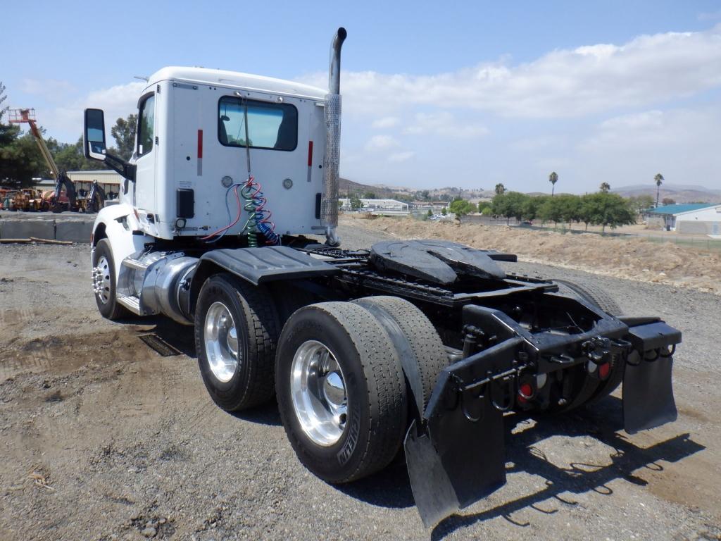 2016 Peterbilt 579 Truck Tractor,