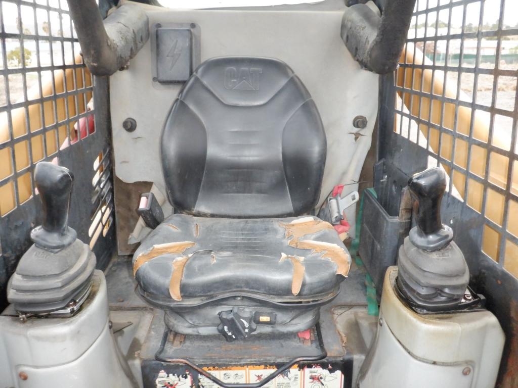 2002 Caterpillar 226 Skid Steer Loader,