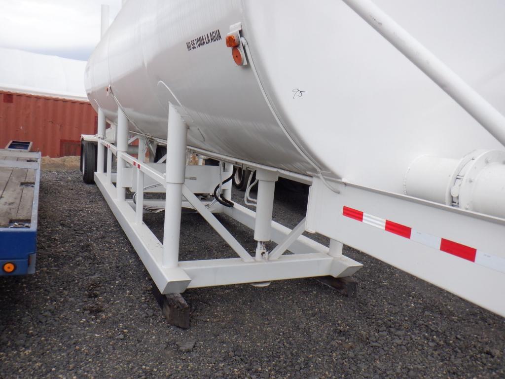 Klein KPT-120 12000 Gallon Water Tower,