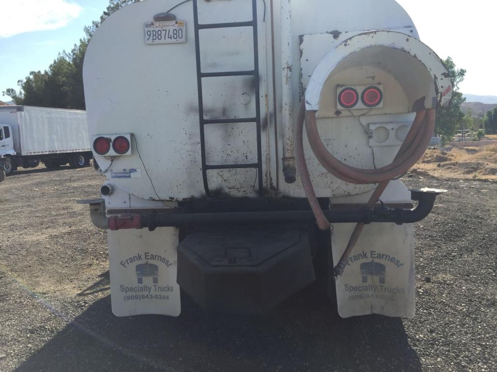 Freightliner 4000 Gallon Water Truck,