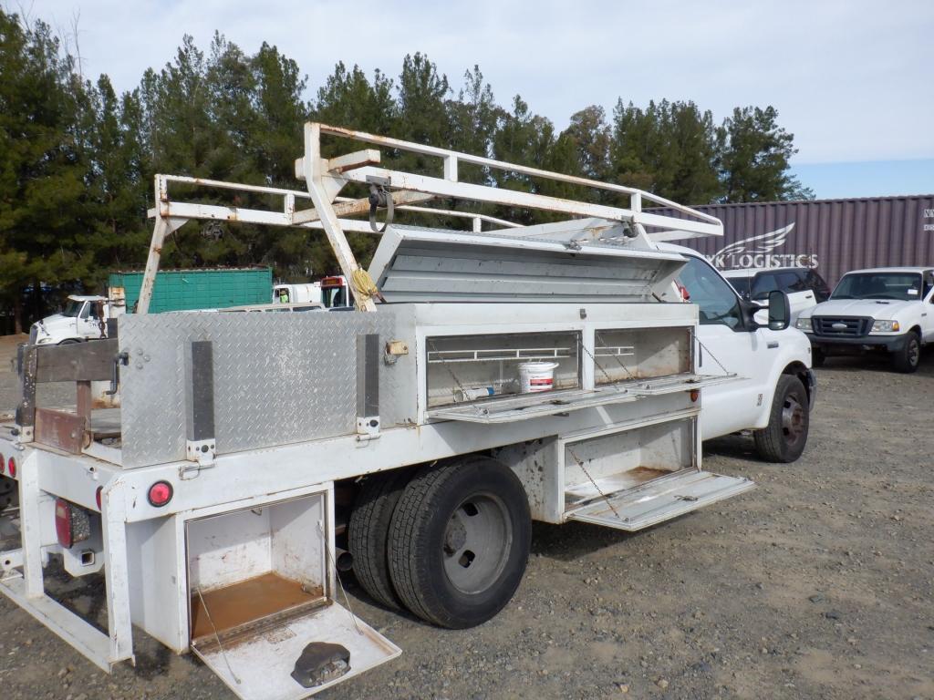 Ford F350XL Flatbed Truck,