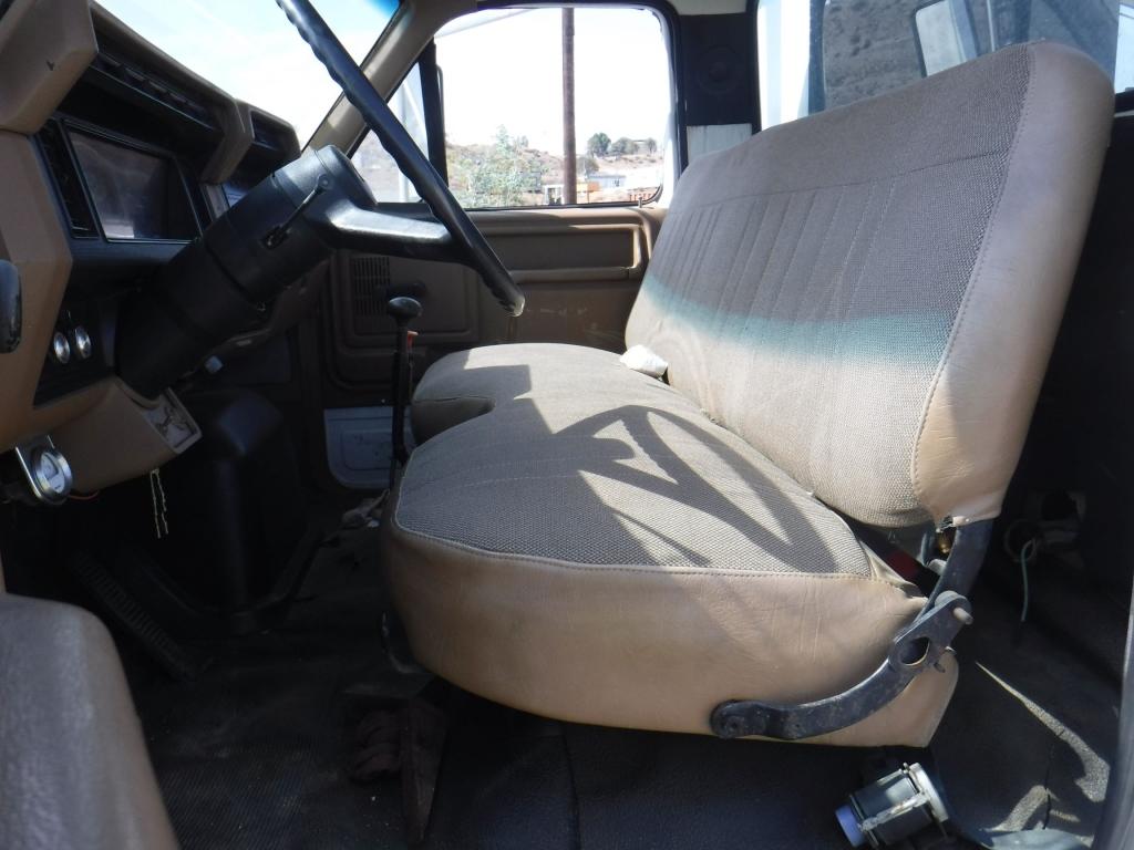 Ford F700 Mechanics Truck,