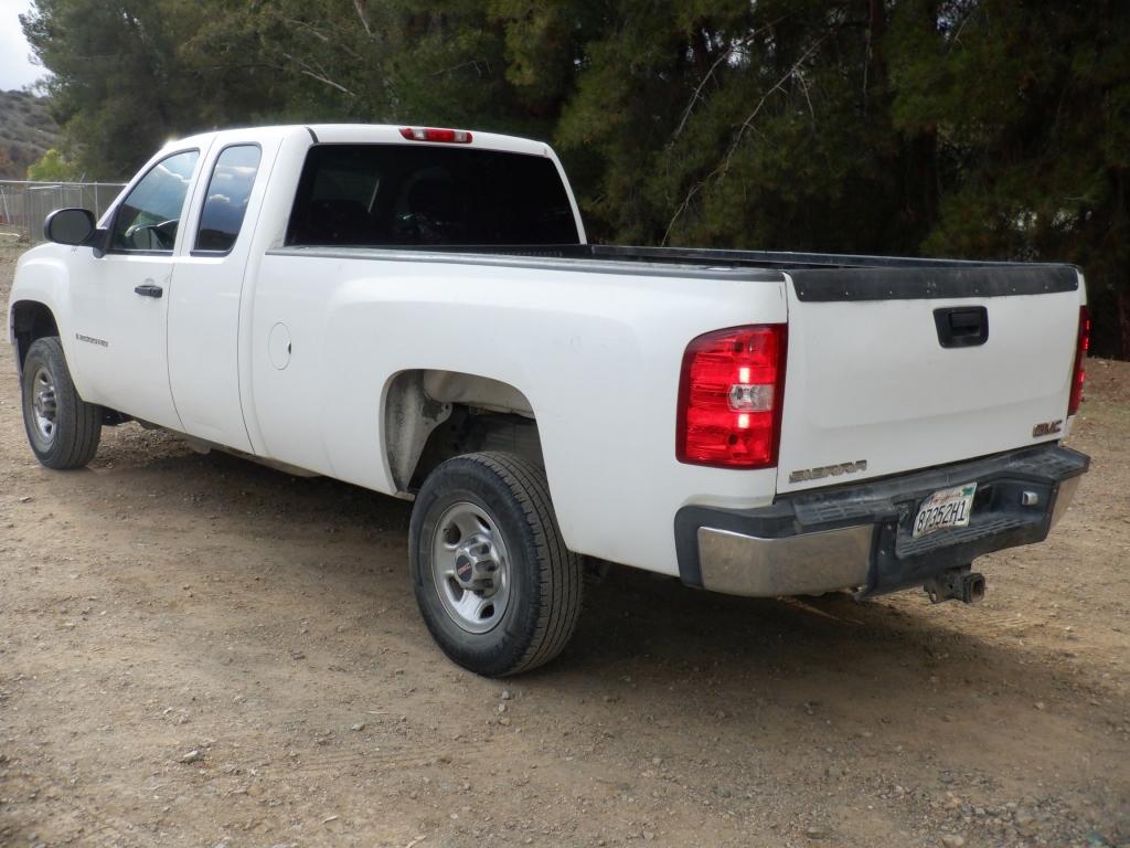 GMC 2500 HD Extended Cab Pickup,