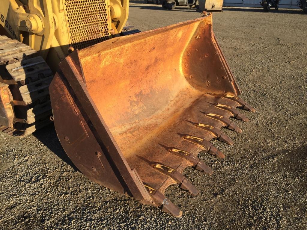 Dresser 175C Crawler Loader,