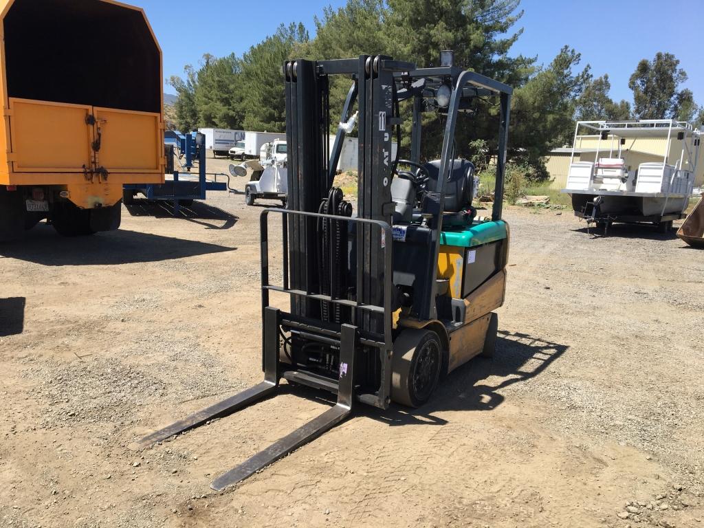 Komatsu FB25SH-6 Industrial Forklift,