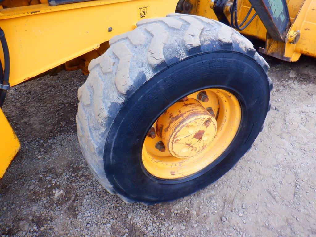 John Deere 210 LJ Skip Loader,