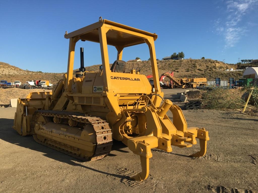 Caterpillar 977L Crawler Loader,