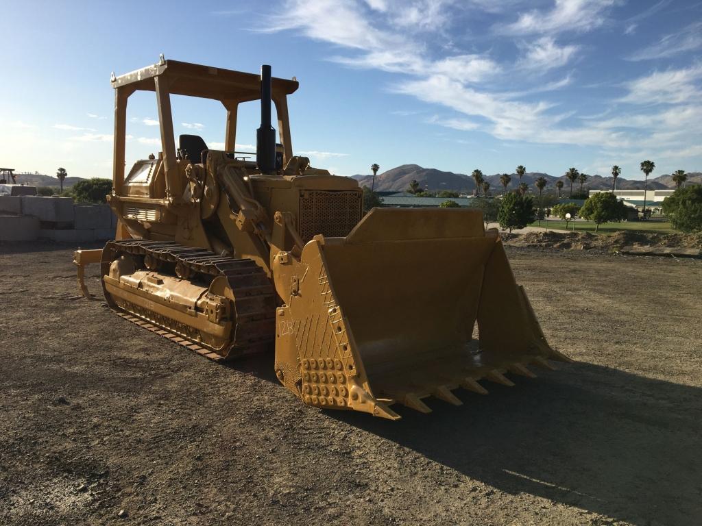 Caterpillar 977L Crawler Loader,