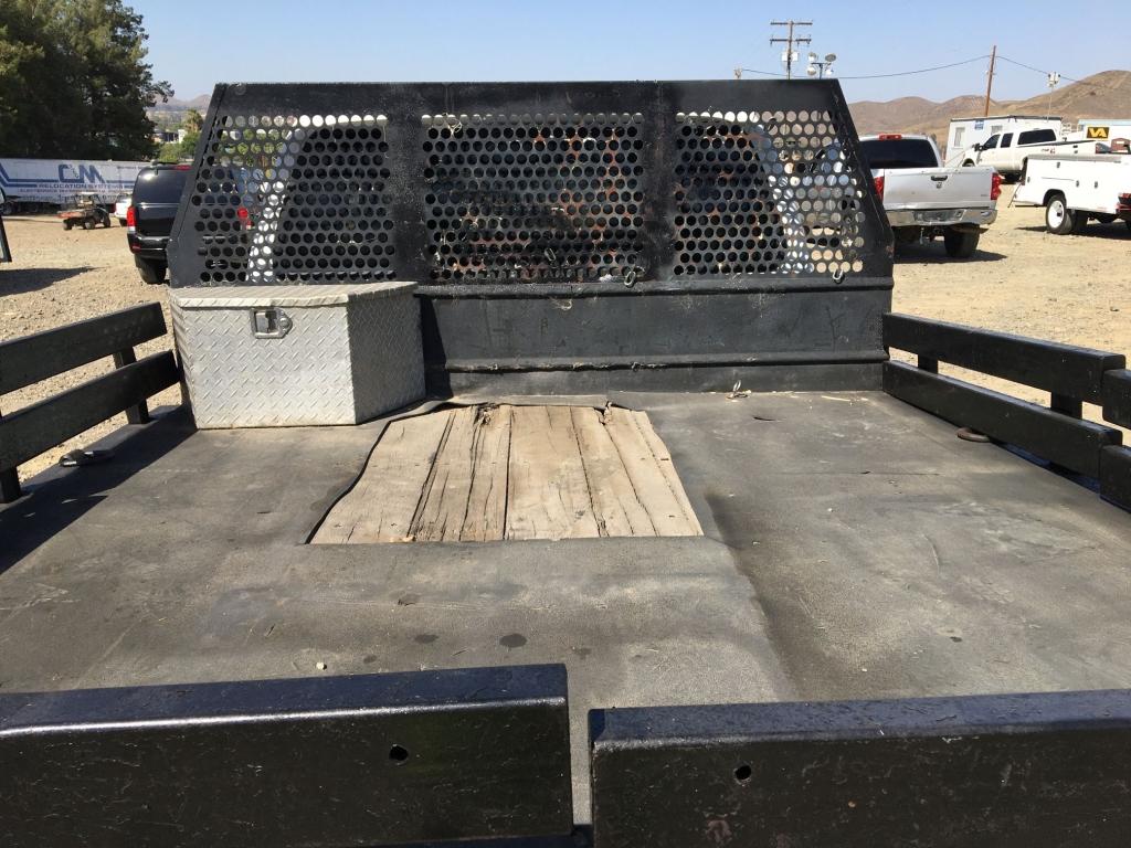 Ford F350XLT Crew Cab Flatbed Truck,