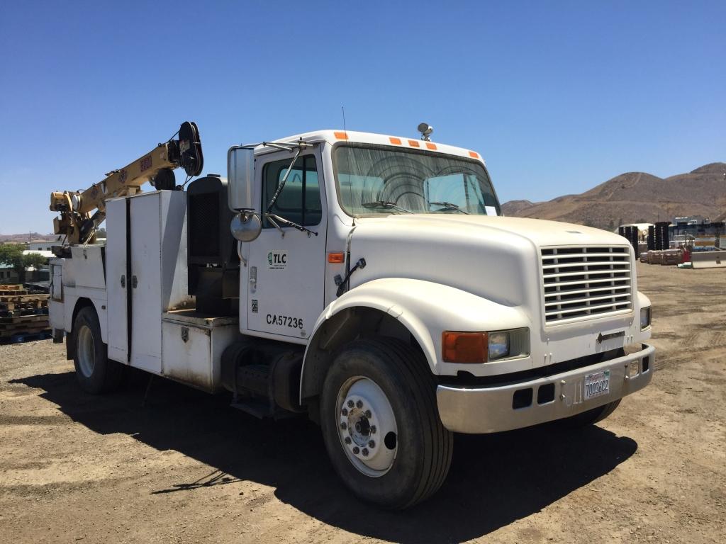 International 4700 Mechanics Truck,