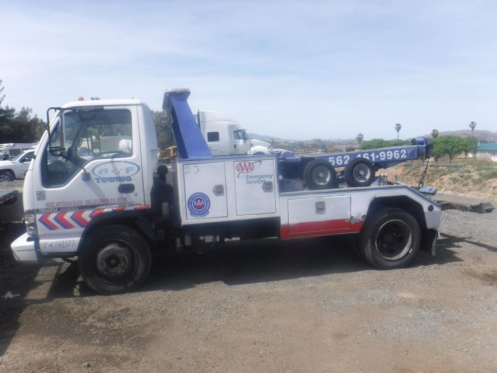 Isuzu NQR Tow Truck,