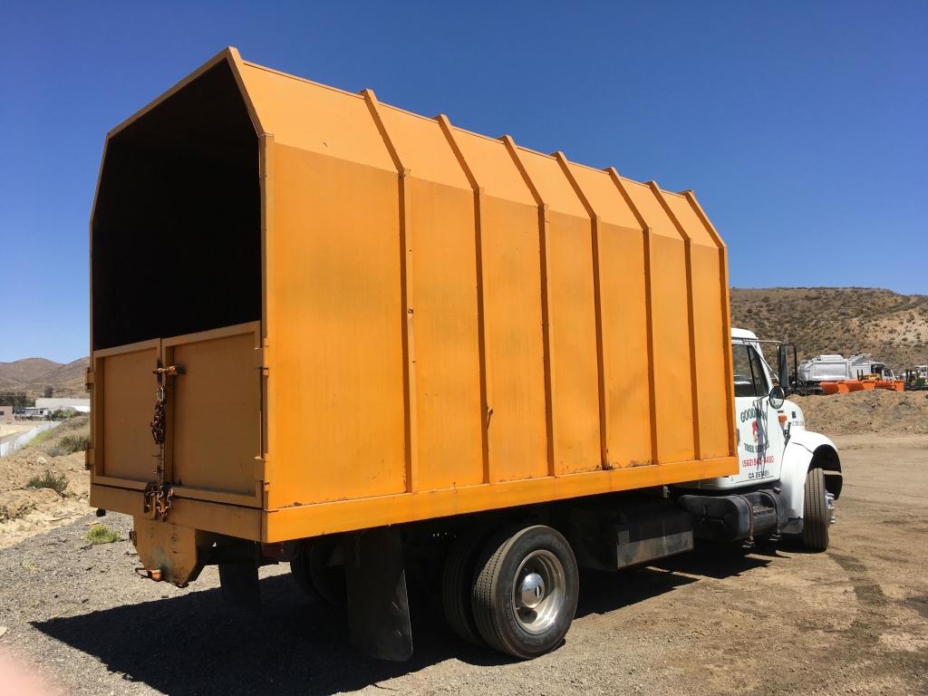 International 4700 LoPro Chipper Truck,