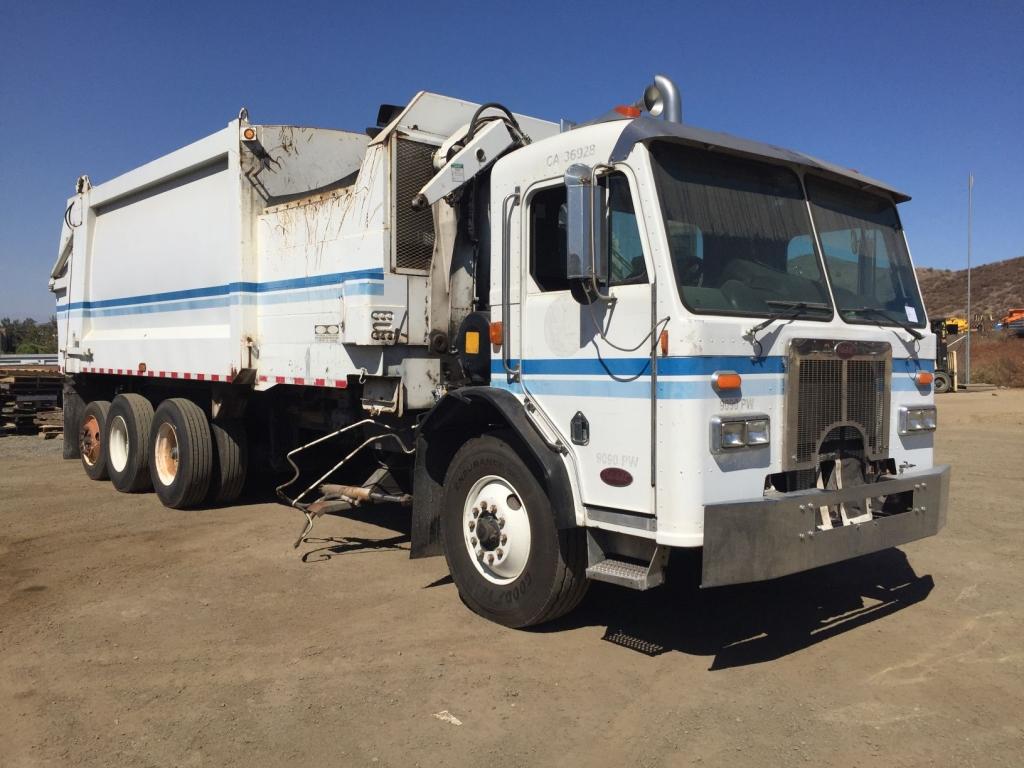 Peterbilt 320 Refuse Truck,