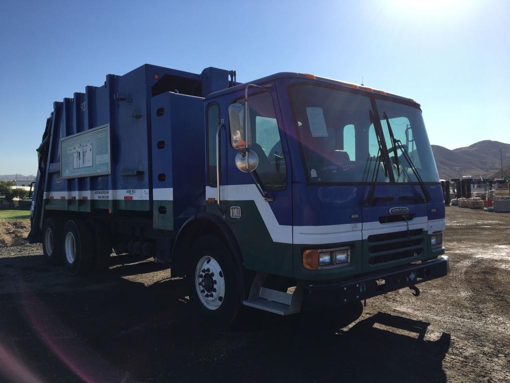 Freightliner Condor Refuse Truck,