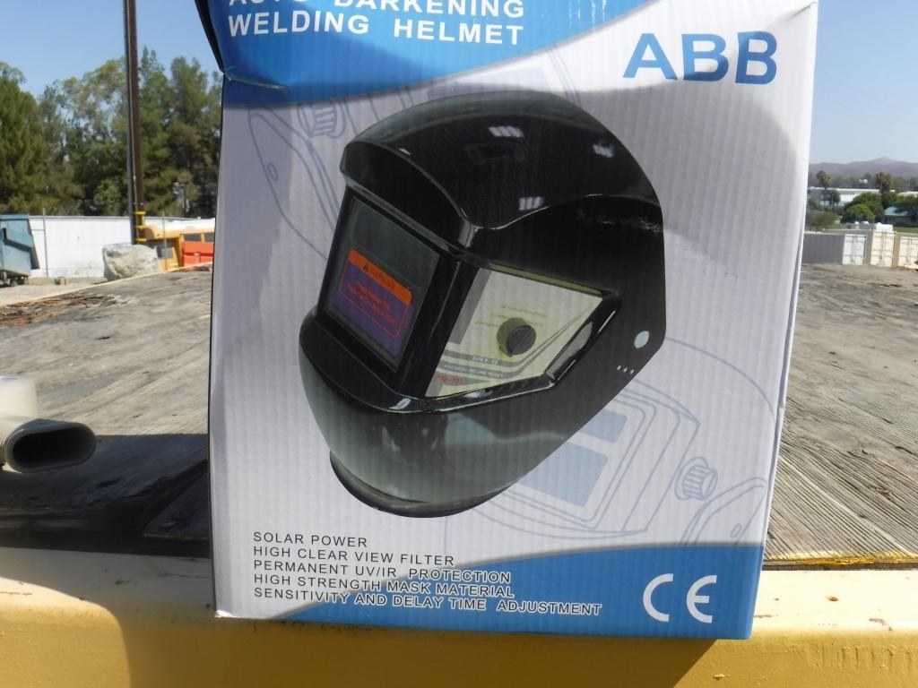 Unused Auto Darkening Welding Helmet.