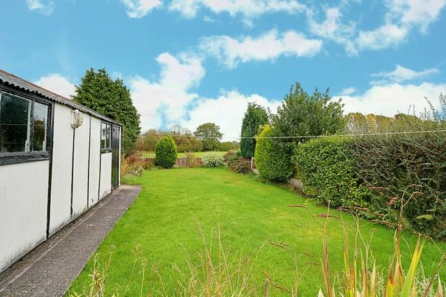 Dig Lane, Wybunbury, Nantwich, Cheshire, CW5 7EY