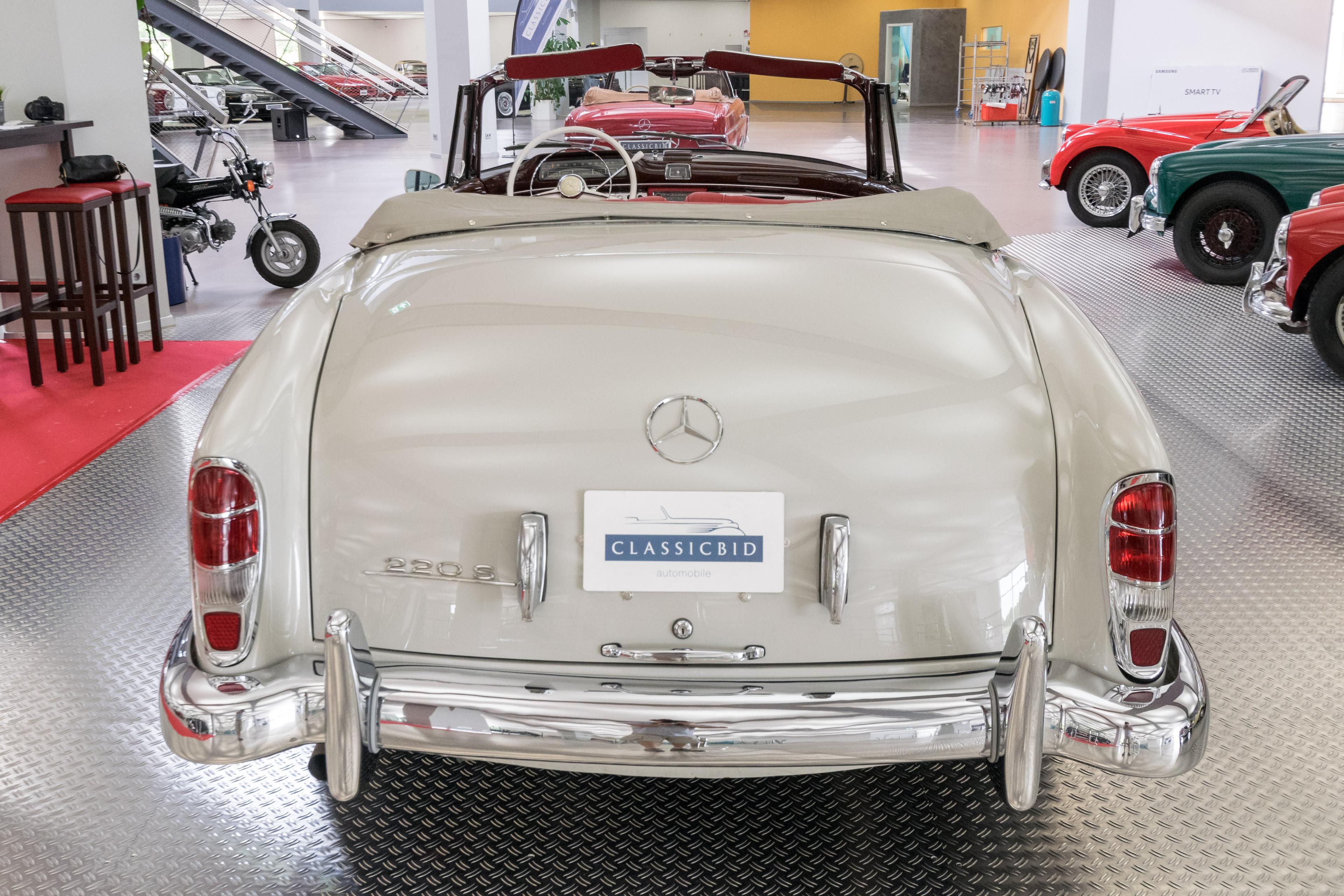 1957 Mercedes-Benz 220 S Ponton