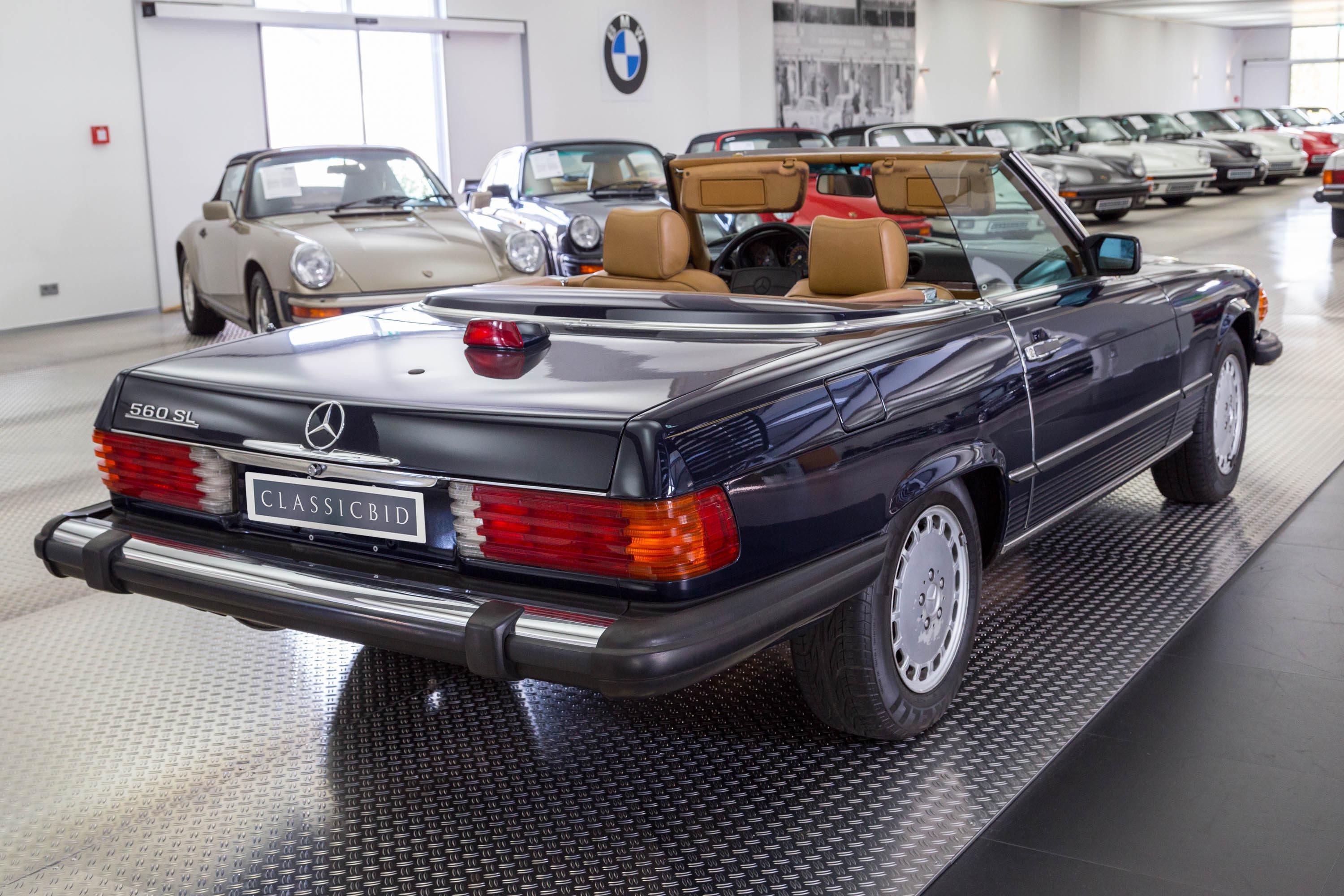 1987 Mercedes-Benz 560 SL