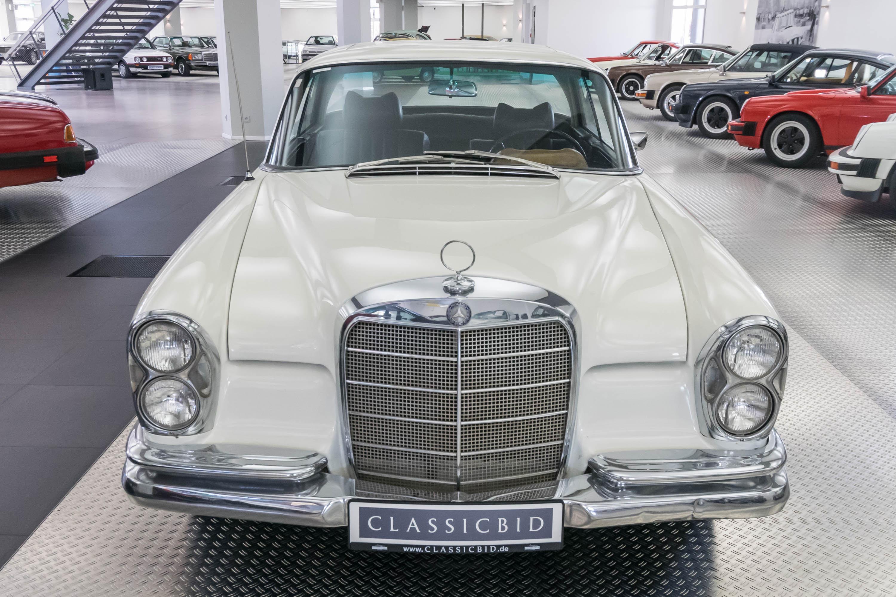 1968 Mercedes-Benz 250 SEb Coupe