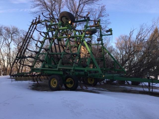 2008 35' Field Cultivator