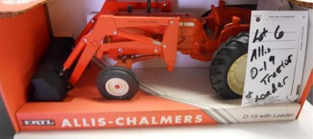 Allis Chalmers D19 tractor w/ loader