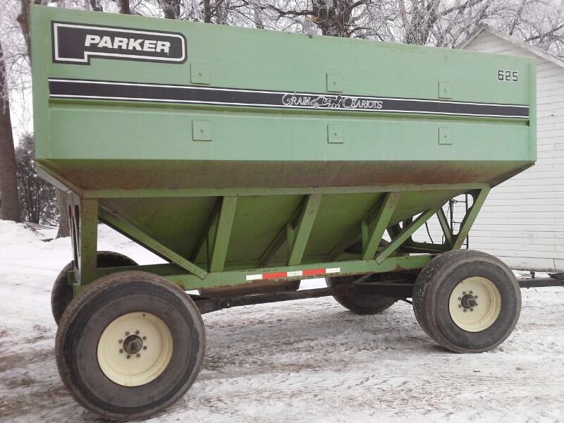 Parker 625 Gravity Wagon