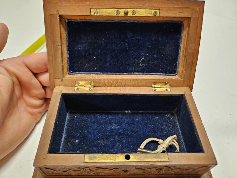 Wooden Box "Reichsführerschule Burg Wewelsburg" Nazi SS Inscribed w/ Key