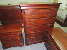 Four Piece Cherry King Size Bedroom Suite