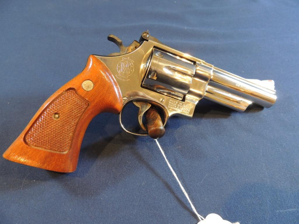 Smith & Wesson Model 29-2 44 Magnum