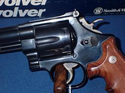 Smith & Wesson Model 29-5 44 Magnum