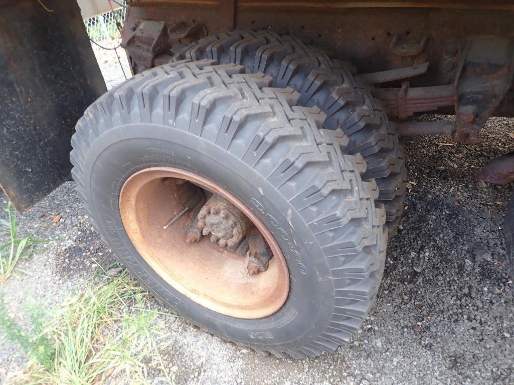 1993 Ford F700 Diesel Snow Removal Dump Truck