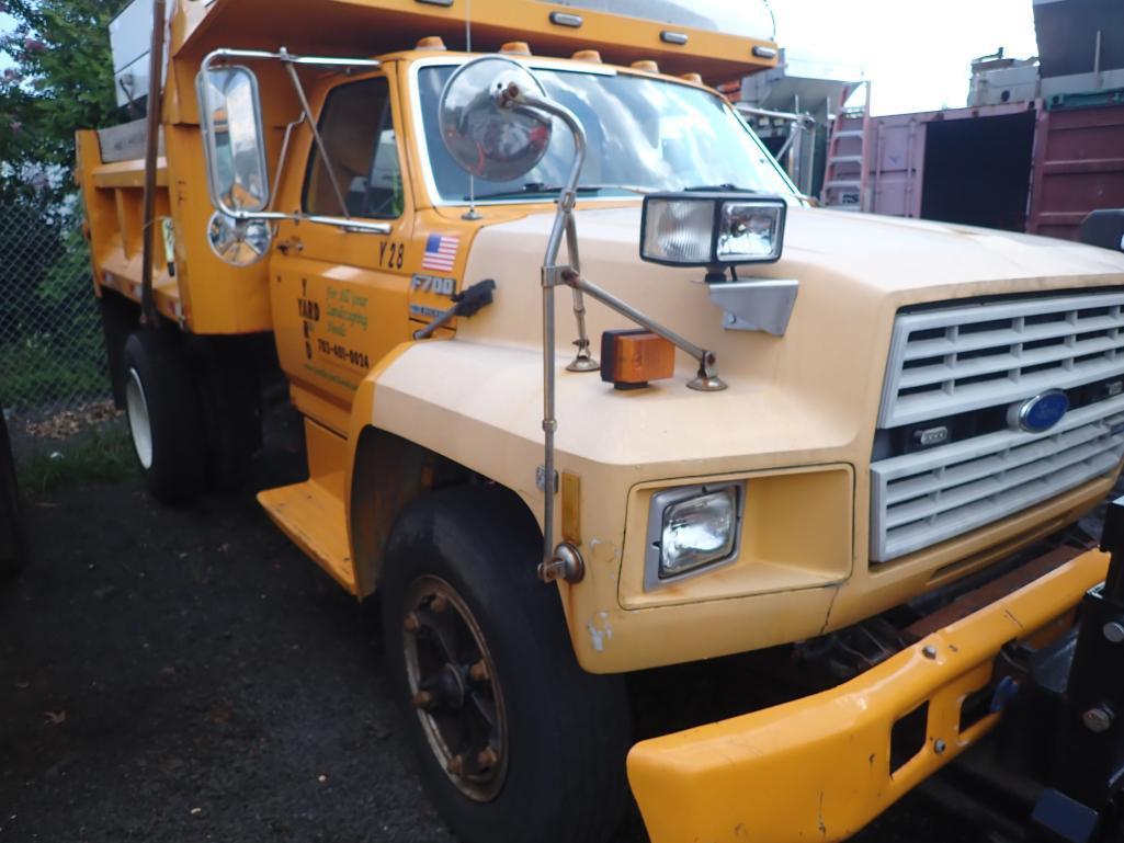 1994 Ford F700 Diesel Snow Removal Dump Truck