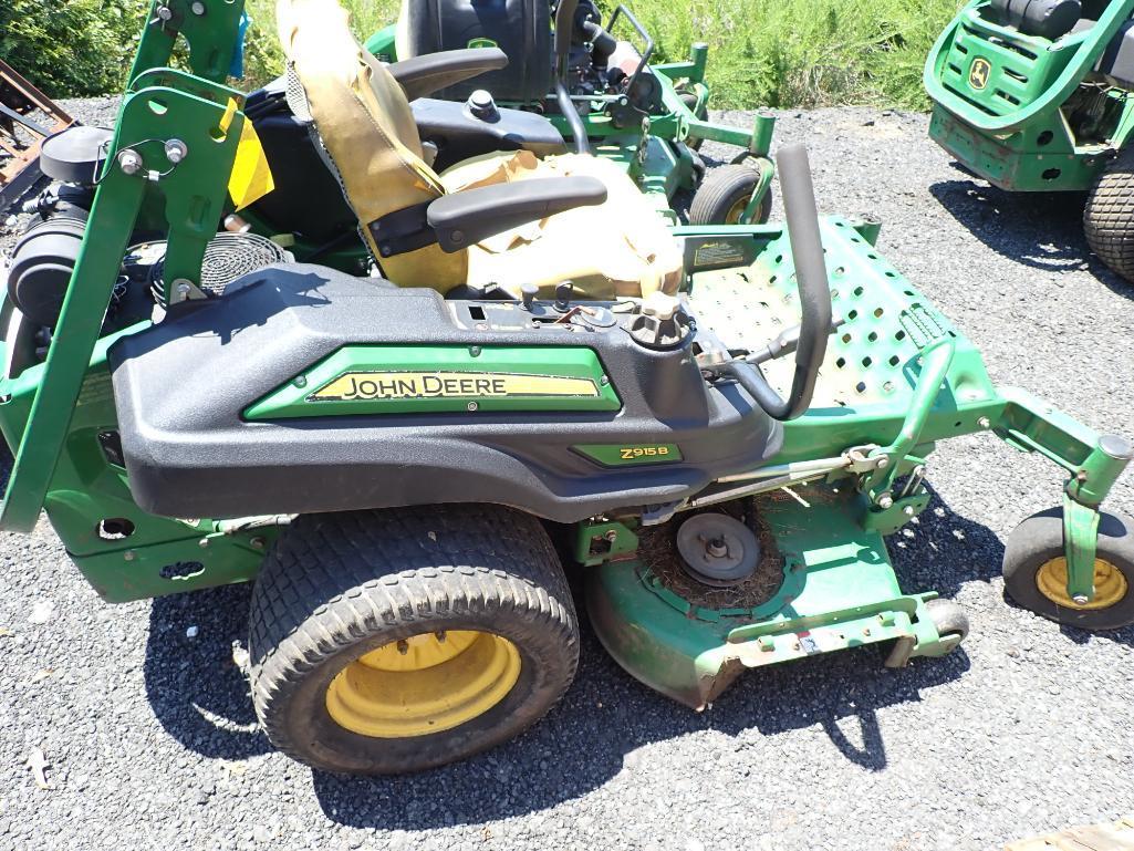 John Deere Z915B Commercial Grade Zero Turn Mower