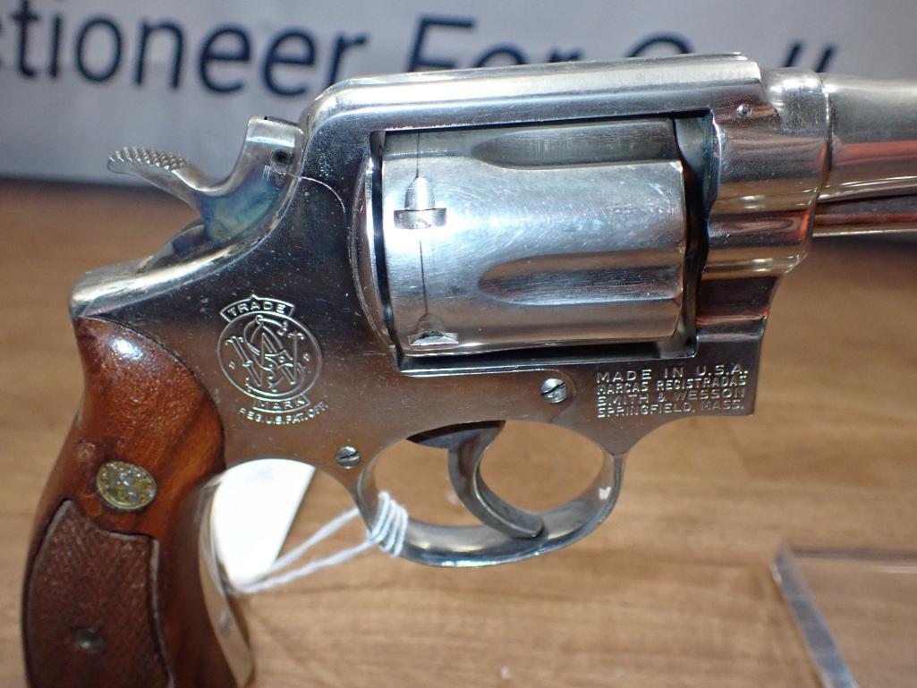 Smith and Wesson Model 10-5 38 S&W Special