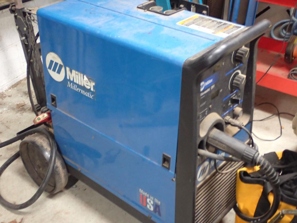 Millermatic 251 Wire Welder