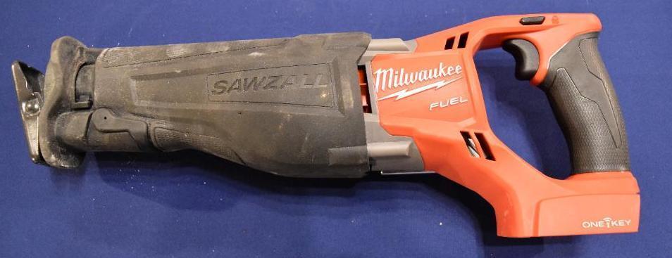 Milwaukee M18 Fuel Sawzall with "One Key"- Like New condition