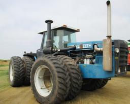 Ford Versatile 946 Tractor w/4-Wheel Drive