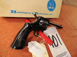 H&R Inc. 900 Revolver, 22LR, SN:AE4429, NIB (Handgun)