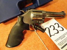 S&W M.617-5 Revolver .22 LR Ctg., Stainless Steel, 6” Bbl., SN:CFV 7032 in Blue Case (Handgun)