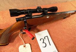 Weatherby Vanguard,243-Cal., SN:V52582 w/4.1 Weaver Scope