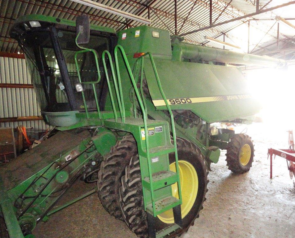 1993 JD 9600 with 480/80R 38 Duals, 5650 Eng. Hrs., 4189 Sep. Hrs.