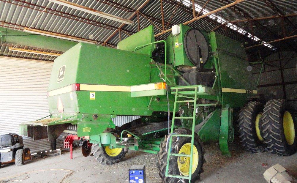 1993 JD 9600 with 480/80R 38 Duals, 5650 Eng. Hrs., 4189 Sep. Hrs.